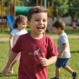 Camiseta 100% algodão peruano infantil vermelha